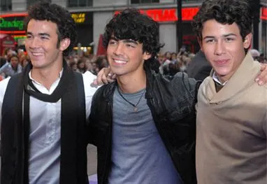  Joe, Kevin e Nick Jonas