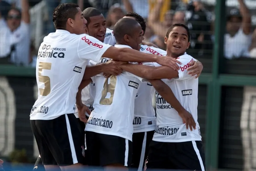  o resultado sobre o Palmeiras deixou o Corinthians na terceira posição com 53 pontos