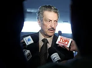 O senador Romeu Tuma, 79, morreu às 11h desta terça-feira no Hospital Sírio-Libanês, em São Paulo, onde estava internado desde o dia 2 de setembro