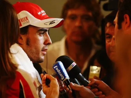 Alonso não acredita mais em vitória da Ferrari neste ano
