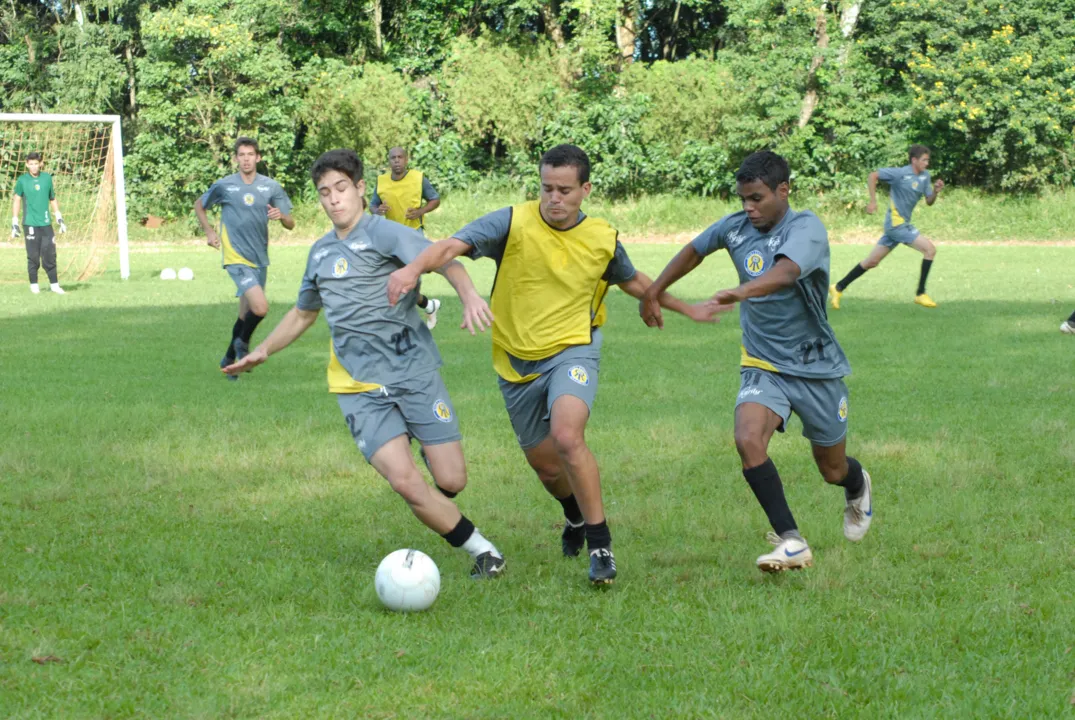  Equipe apucaranense, que está treinando desde o dia 8 de novembro, se prepara para a Recopa Sul-brasileira