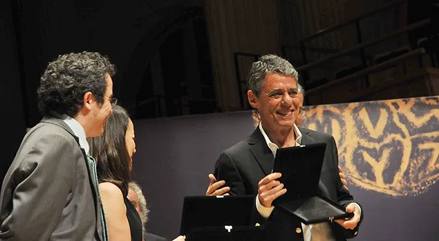  O cantor, compositor e escritor Chico Buarque, que recebeu o prêmio Jabuti de melhor ficção do ano pelo livro "Leite Derramado"