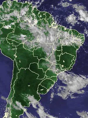  magem de satélite de sexta-feira (17) mostra nebulosidade em grande parte do país