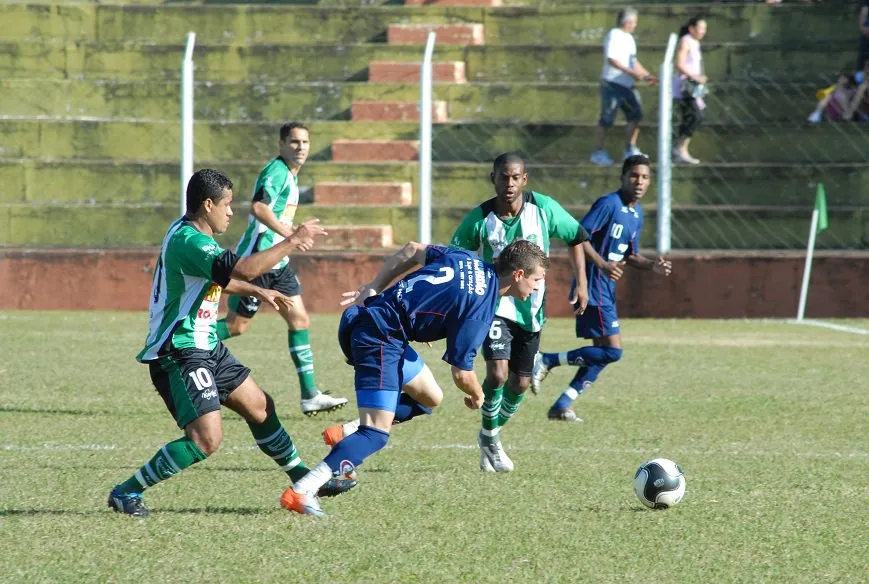  Antes do jogo-treino com a agremiação de Bauru, o Arapongas havia realizado duas partidas