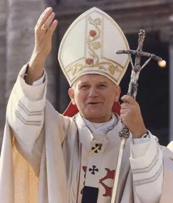   Corol  Wojtyla foi um dos papas mais carismáticos