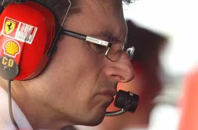  Ferrari substituiu o australiano Chris Dyer 