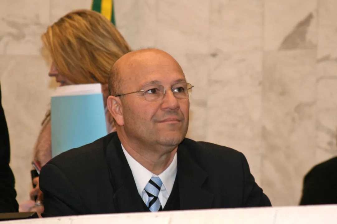 Luiz Cláudio Romanelli – secretário estadual do Trabalho, Emprego e Promoção Social do Paraná – afirmou nesta sexta-feira (07), que o governo deve continuar com a política do salário mínimo regional