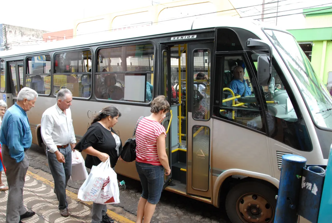 Doze micro-ônibus já estão em circulação no município