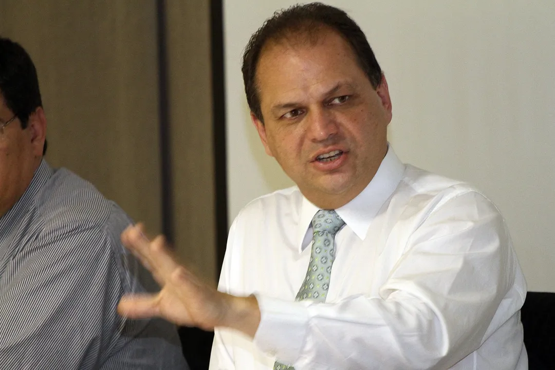  O secretário de Indústria e Comércio Ricardo Barros, reune-se com secretários municipais