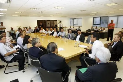  Governador Beto Richa durante reunião com prefeitos da Região Metropolitana de Curitiba