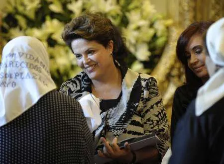  Dilma se encontrou em Buenos Aires com as Mães e as Avós da Praça de Maio, em agenda marcada por política de direitos humanos