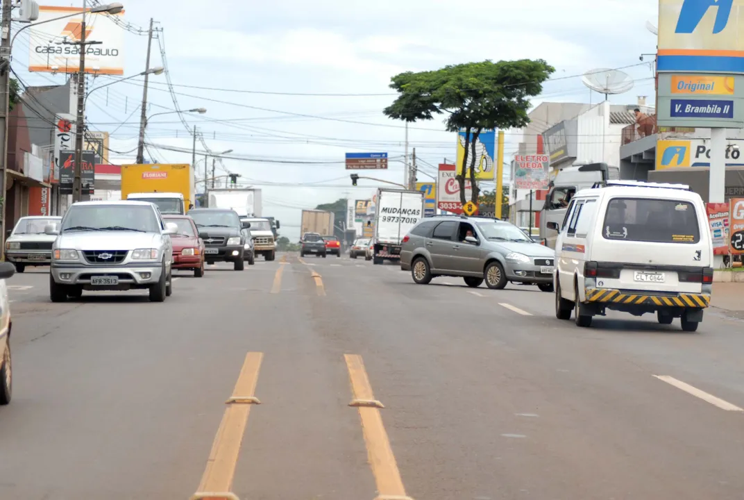  Mesmo com multas, motoristas mantêm conversões irregulares na Minas Gerais