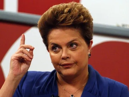 Dilma Roussef pode aumentar impostos em 2012