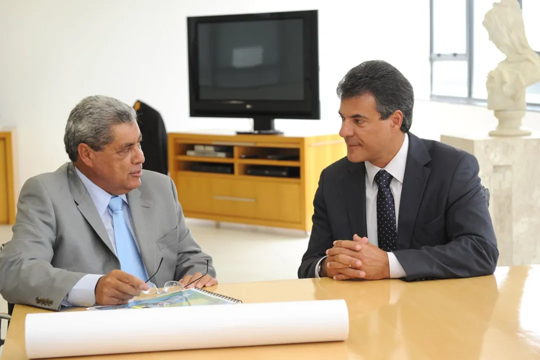 Governador do Estado do Paraná, Beto Richa, recebe em seu gabinete, o Governador do Estado do Mato Grosso do Su