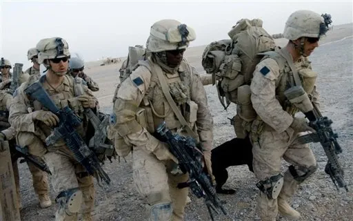 Soldados americanos em Helmand, sul do Afeganistão