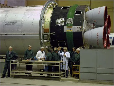 O Brasil prepara, para 2012, o lançamento no Maranhão de um foguete ucraniano com um satélite. Este é o centro de montagem em Dnipropetrovsk, na Ucrânia, onde está sendo construído o Cyclone-4