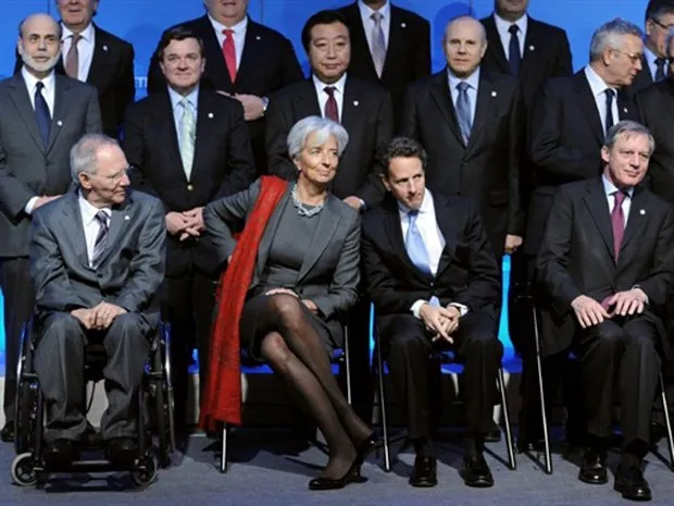 Líderes das maiores economias do mundo reunidos em Paris