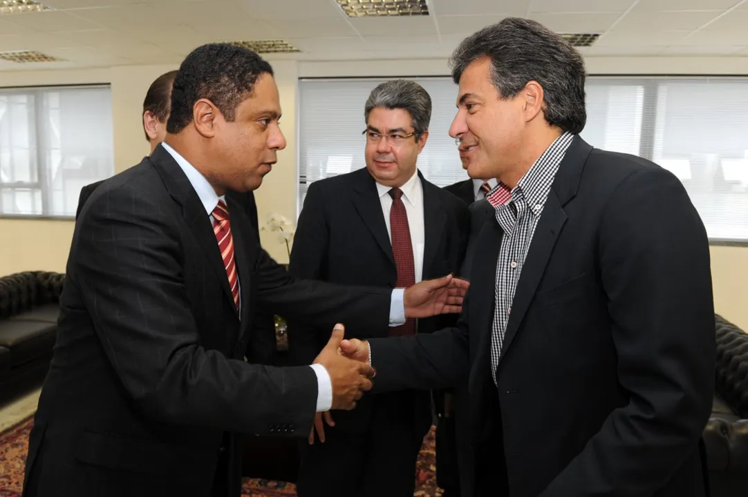  Gov. Beto Richa recebe ministro dos esportes Orlando Silva, e pref. de Curitiba Luciano Ducci para reunião no Palácio das Araucárias