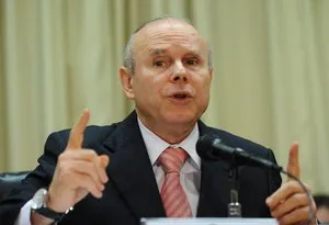 Ministro Mantega ressaltou, no entanto, o crescimento da indústria de 1,7% com relação ao último trimestre do ano passado