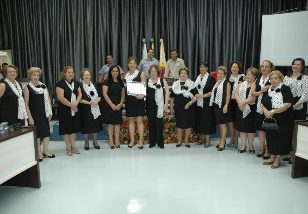  Integrantes do Lions Vitória Régia, homenageadas na Câmara por iniciativa da vereadora Lucimar Scarpelini