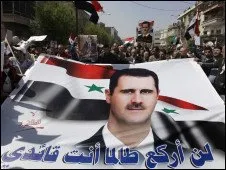  Após pedido do governo, pessoas foram às ruas em apoio a Assad