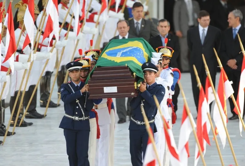 Corpo do ex-vice-presidente da República José Alencar deixa o Salão Nobre do Palácio do Planalto