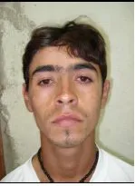 Marcelo Luis Aires, 27 anos, é foragido da cadeia de Jacarezinho-PR, onde cumpria pena de 26 anos pelo crime de latrocínio (roubo seguido de morte)