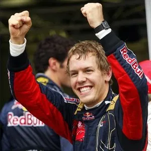 Vettel vence e só precisa de um 5º lugar para ser tetra