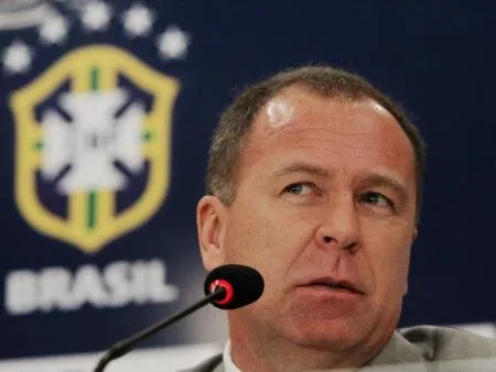 Mano critica lentidão do ataque do Brasil
