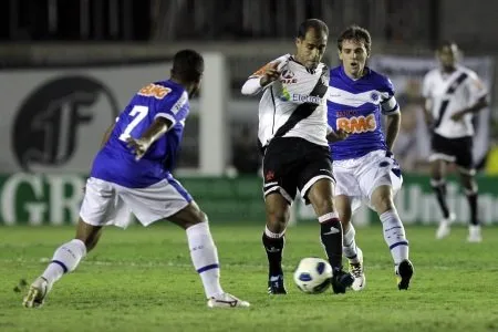 O Vasco parou na marcação do Cruzeiro, que foi letal nos contra-ataques