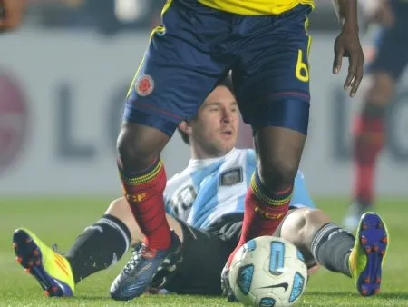 Messi teve atuação apagada diante da Colômbia