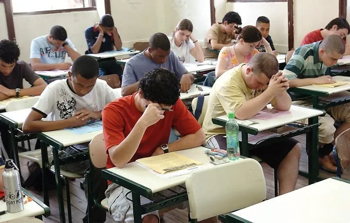 As inscrições para o Exame Nacional do Ensino  Médio (Enem) de 2012 terminam na sexta-feira (15)