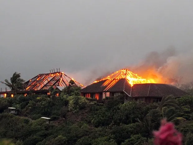  Atriz Kate Winslet escapa de incêndio no Caribe