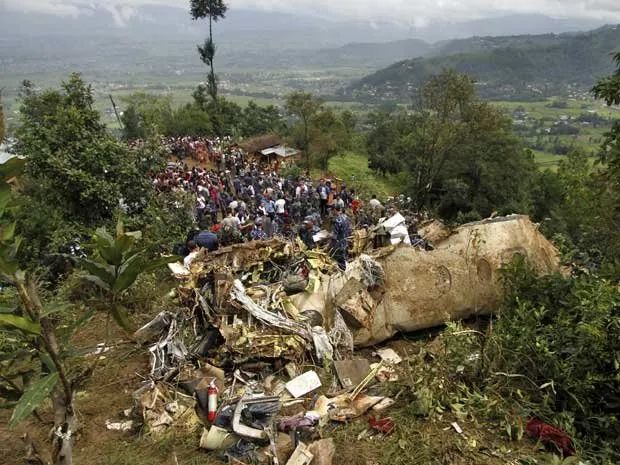  Chega a 19 o número de mortos após a queda de pequeno avião no Nepal