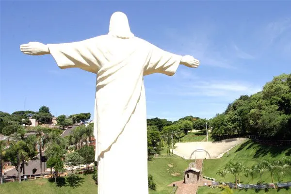 Cristo Redentor no Parque Santo Expedito, em Apucarana