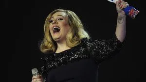 Adele supera Pink Floyd em lista de álbuns mais vendidos 
