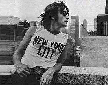  Bob Gruen fará uma palestra; ele fotografou Lennon com a camiseta de Nova Iorque