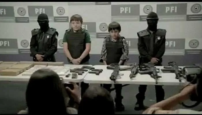 Comercial com "crianças criminosas" causa polêmica no México