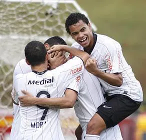  Se vencer, Corinthians passa às oitavas de final da Libertadores