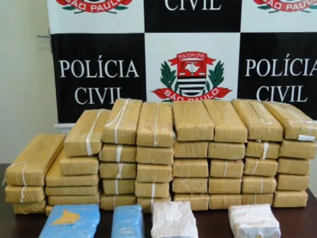 Polícia apreende 66 kg de maconha com dupla em Itirapina, SP
