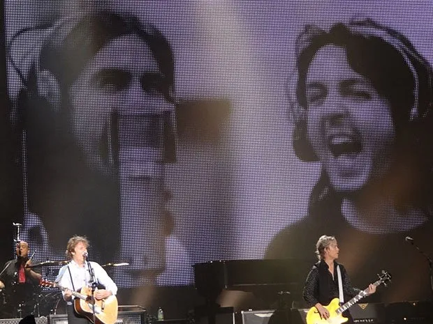 Paul McCartney saúda Luiz Gonzaga em show no Recife