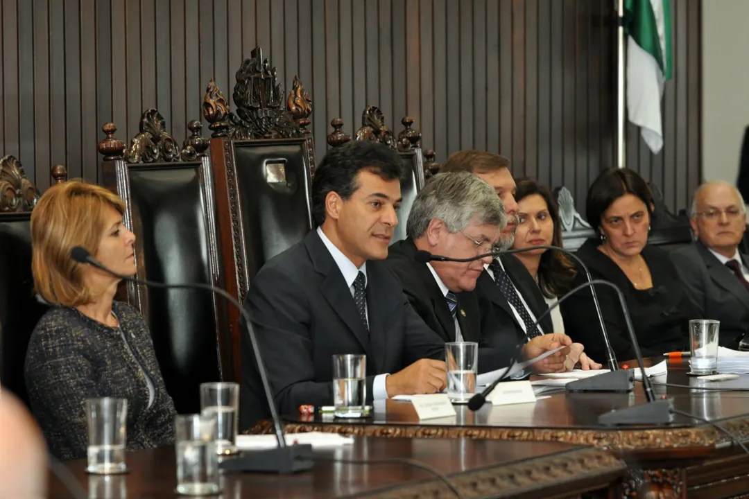 Governador Beto Richa participa de lançamento de pacto entre poderes para implantação de novo modelo de gestão na execução penal.