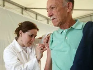 Vacinação no Paraná é prorrogada por mais uma semana