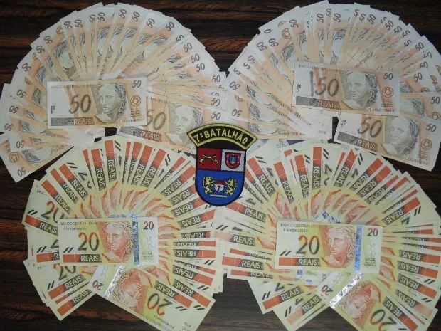 PM apreendeu cerca de R$ 8,5 mil em notas falsas de R$ 20 e de R$ 50