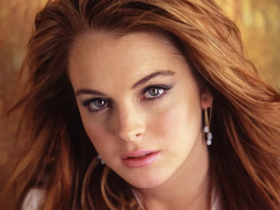 Lindsay Lohan atropela homem e não presta socorro