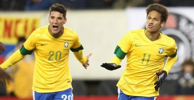 Neymar admite falha em pênalti: 'Foi horrível'
