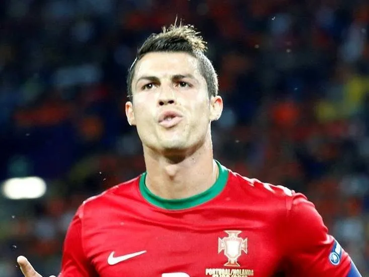 Ronaldo marca e Real vence na estreia no Espanhol