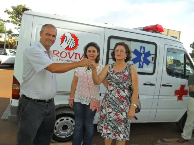 Prefeitura de Ivaiporã recebe ambulância do ProViva