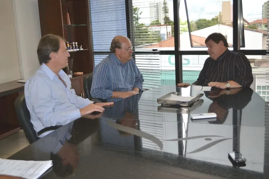 Secretário Hauly visita prefeito de Arapongas
