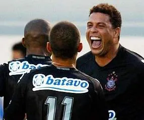  Focado na Libertadores, Mano Menezes deve utilizar equipe reserva no Engenhão